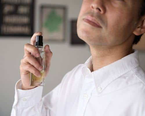 Fragancias masculinas para cada etapa del día: guía completa