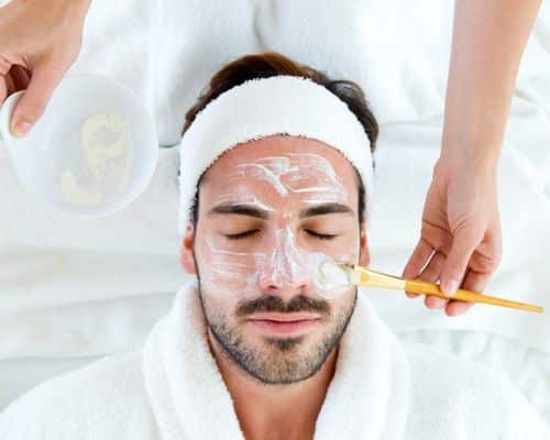 Tips de skincare masculino para hombres que entrenan a diario