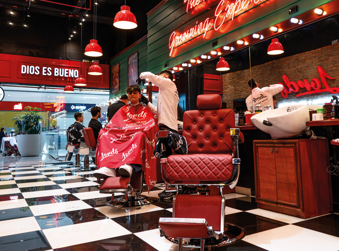 Barbería Lords C.C. Hayuelos (Super Tienda) — foto 1